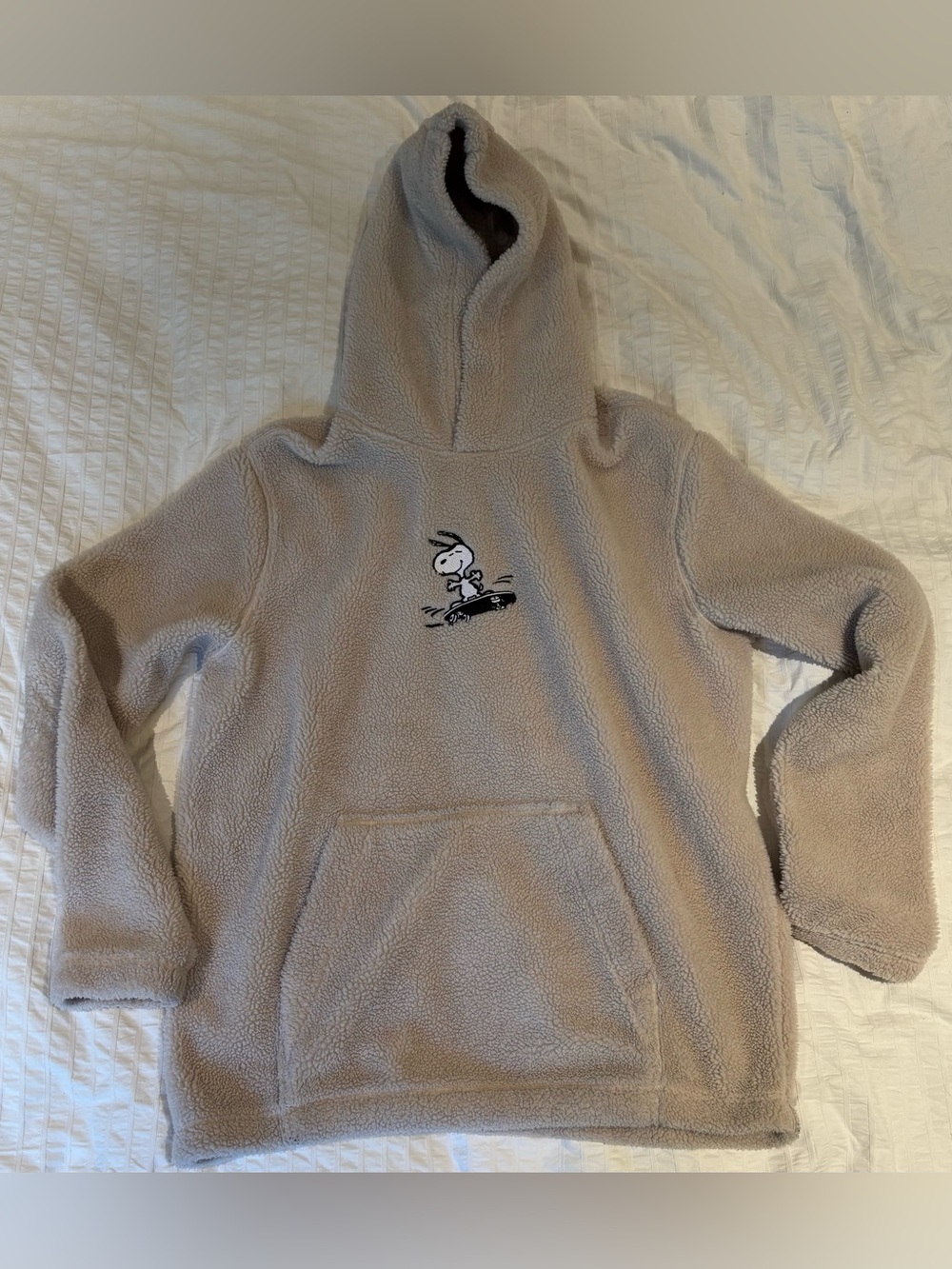 H&M Snoopy Skateboard Embroidered Sherpa Fleece Pullover Hooded Jacket - Large